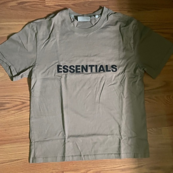Essentials Tee - Picture 1 of 1